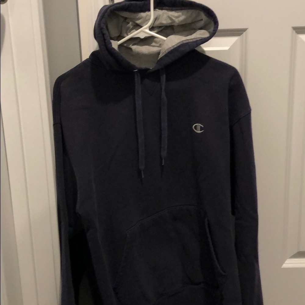 Men's champion hoodie. Size L